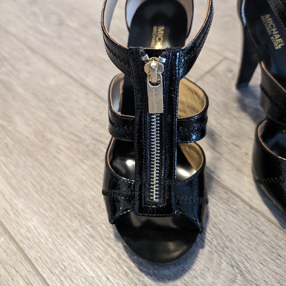 Michael Kors Heels - Picture 2 of 5